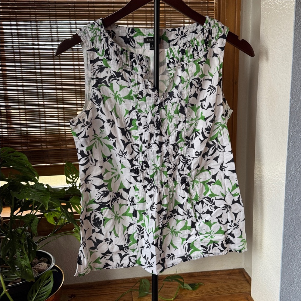 Talbots Floral Peplum Sleeveless Top Size 4 spring summer